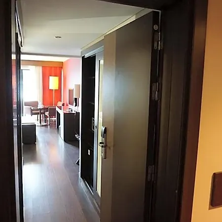 Gale Hotel